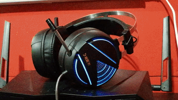 easondeguzmanjr hebe m1 gamdias GIF