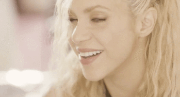 me enamore GIF by Shakira