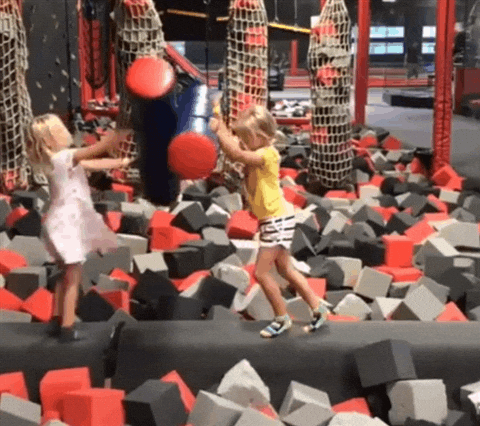 https://media2.giphy.com/media/mFwlk5Fg6znWWhBDji/giphy.gif?cid=790b761103764e7167137ee8053eb00711f66ae65c68fd32&amp;rid=giphy.gif&amp;ct=g