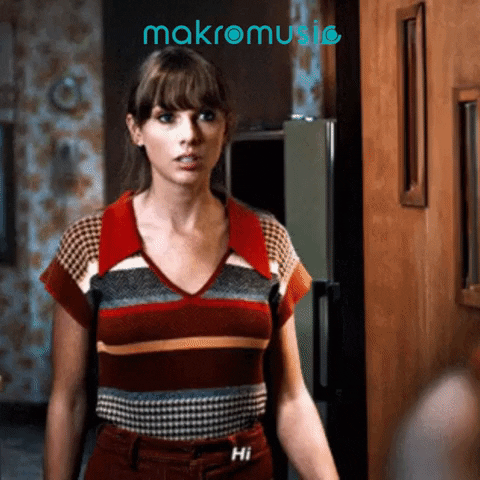 makromusic GIF