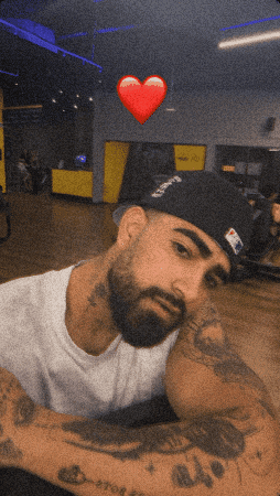 Eidevin Lopez GIF