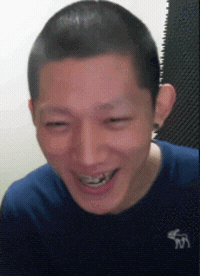 뽀뽀 신태일 GIF