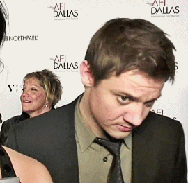 Jeremy Renner Nude GIFs - Find & Share on GIPHY