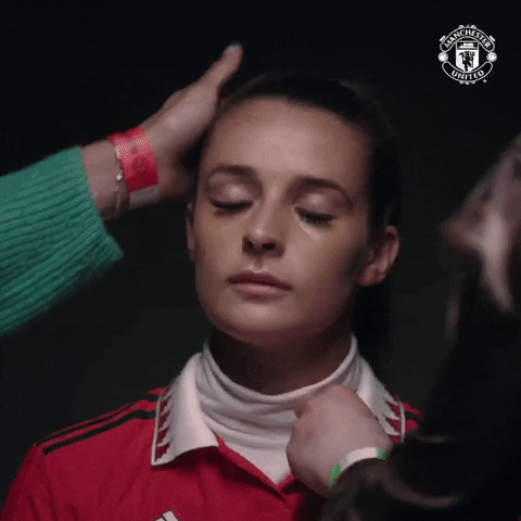 Lioness GIF by Manchester United