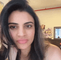 Bb Malti GIF