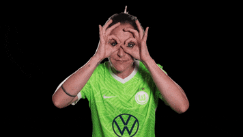 Looking For Reaction GIF by VfL Wolfsburg