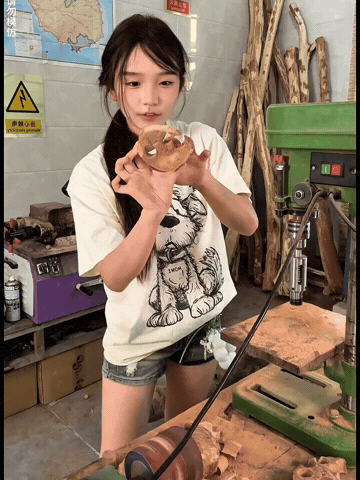 Subscribesisi GIF