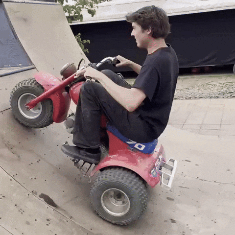 3 Wheeler GIF