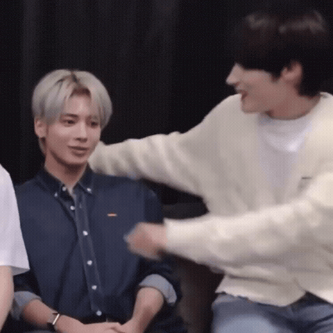 Kpop GIF