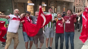 200.gif?cid=fc005b08b74f6c2f3c5b3f867367878b2e18835ac73e4ac1&rid=200.gif&ct=g
