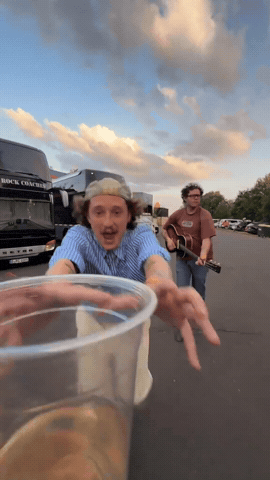 Bier Chapo102 GIF by JINX