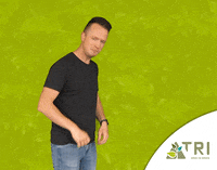 TRIGroeiinGroen-tri-huilen-bassie-tJEIyUPmCCDWmzIrqn