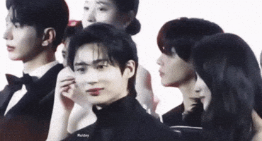 Glance Byeonwooseok GIF