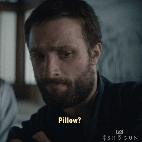 5 Ways Your Pillowcase Might Be Harming You While You Sleep – And How to Fix It