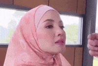 Senyum GIF
