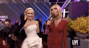 Waving Gwen Stefani GIF by E!
