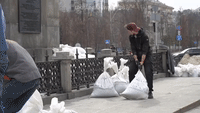 Kyiv Residents Protect City Monuments With Sandbags
