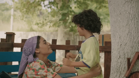 EcchoRights giphyupload emanet kanal7 sarılma GIF