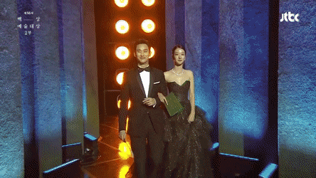 sophiasonge92b giphyupload GIF