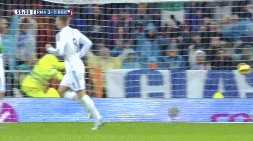 toni kroos GIF