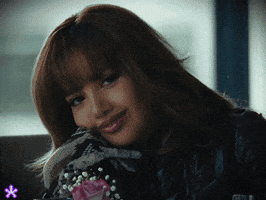 Lisa Hello GIF