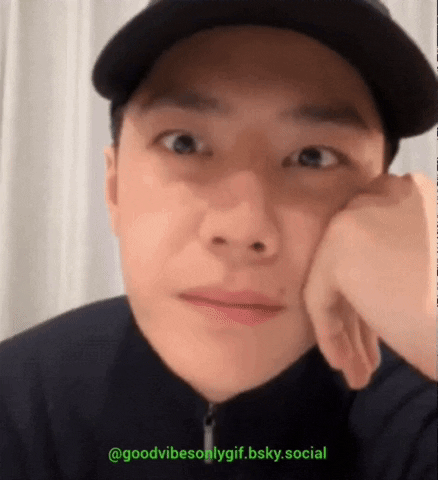 marifanaccount  GIF