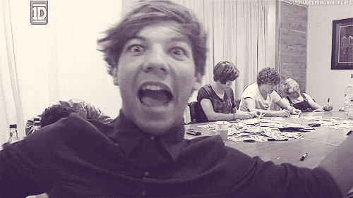 one direction louis GIF