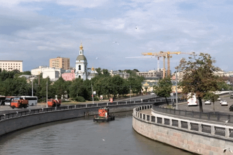 giphyupload moscow GIF