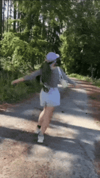 Heyitsaura GIF