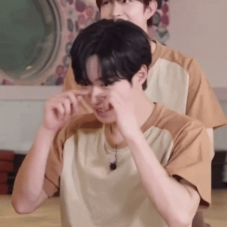 Junseo GIF