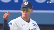 Los Angeles Dodgers Thumbs Up GIF by MLB