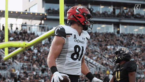 College Football Dancing GIF by Cincinnati Bearcats