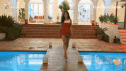 Red Carpet Pool GIF by Love Island Italia
