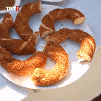 Breakfast Eat GIF by TRT