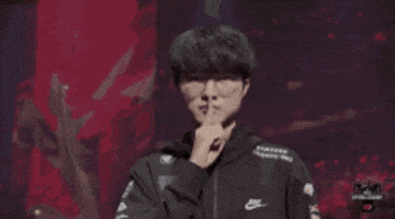 T1 Faker GIF