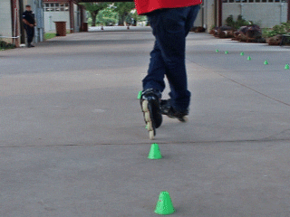 victorkovics giphyupload patins slalom aprenda slalom GIF