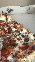 Woman Shares Video of Maggots on Pizza From Syracuse Pizzeria