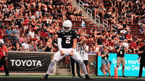 Cincinnati Football GIF by Cincinnati Bearcats