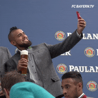 robert lewandowski selfie GIF by FC Bayern Munich