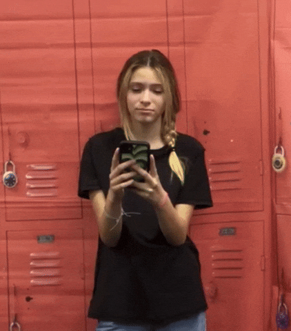 Valencia Giggle GIF by CSDRMS