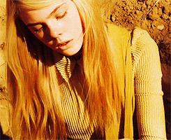 elle fanning roleplay GIF