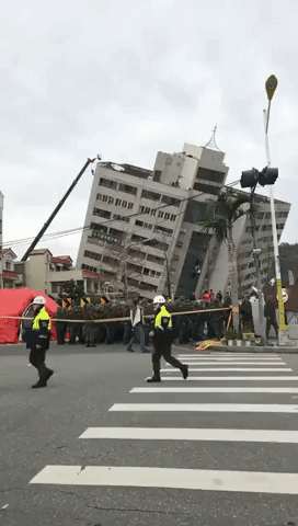 Full Extent of Hualien Earthquake Damage Visible in Daylight