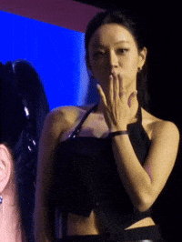 hridi_09 hyeri flying kiss korean actress lee hyeri GIF