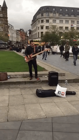 Street Performer Wows the Crowd With Insane Bass Skills