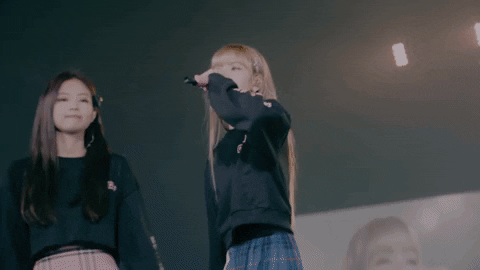 jennie kim lisa GIF
