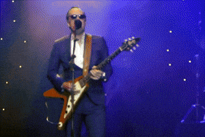 Joe Bonamassa plays Swlabr by Cream 2022