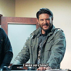 aborddelimpala giphyupload jensen ackles so close tracker GIF