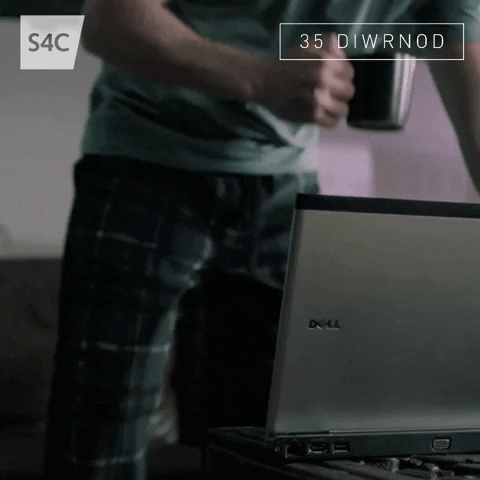 Netflix Watching GIF by S4C