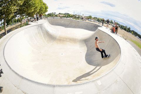 #skateboarding #alexsorgente #redbull #skateboard #skate #bowl #peaceout GIF by Red Bull