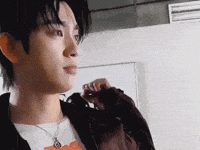 uregorjes zoom jinyoung 박진영 jinyoungbhind GIF